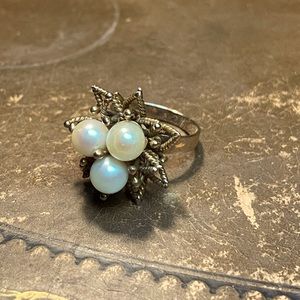 Vintage pearl ring